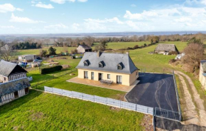 4 Bedroom Nice Home In Saint-Samson-De-La-Roq